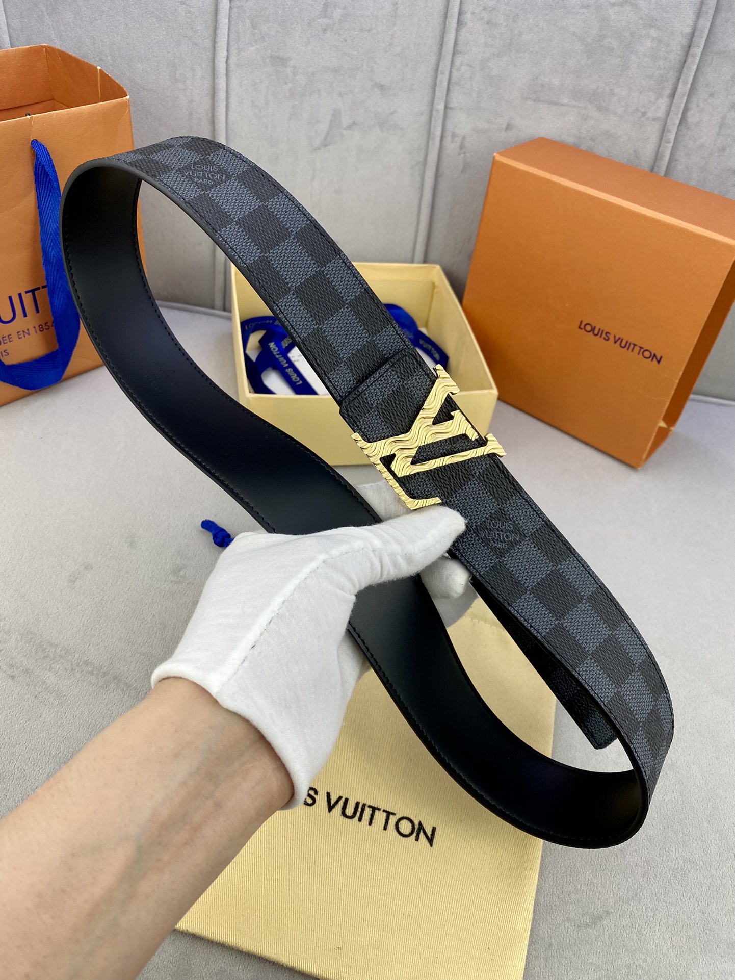 Louis Vuitton Iconic Reversible LV Belt Black LV Women Belt