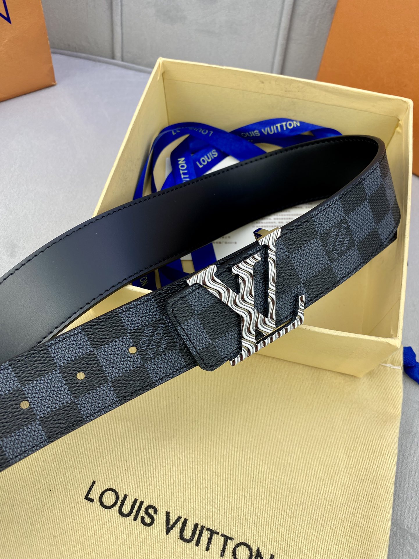 Louis Vuitton Iconic Reversible LV Belt Black LV Women Belt