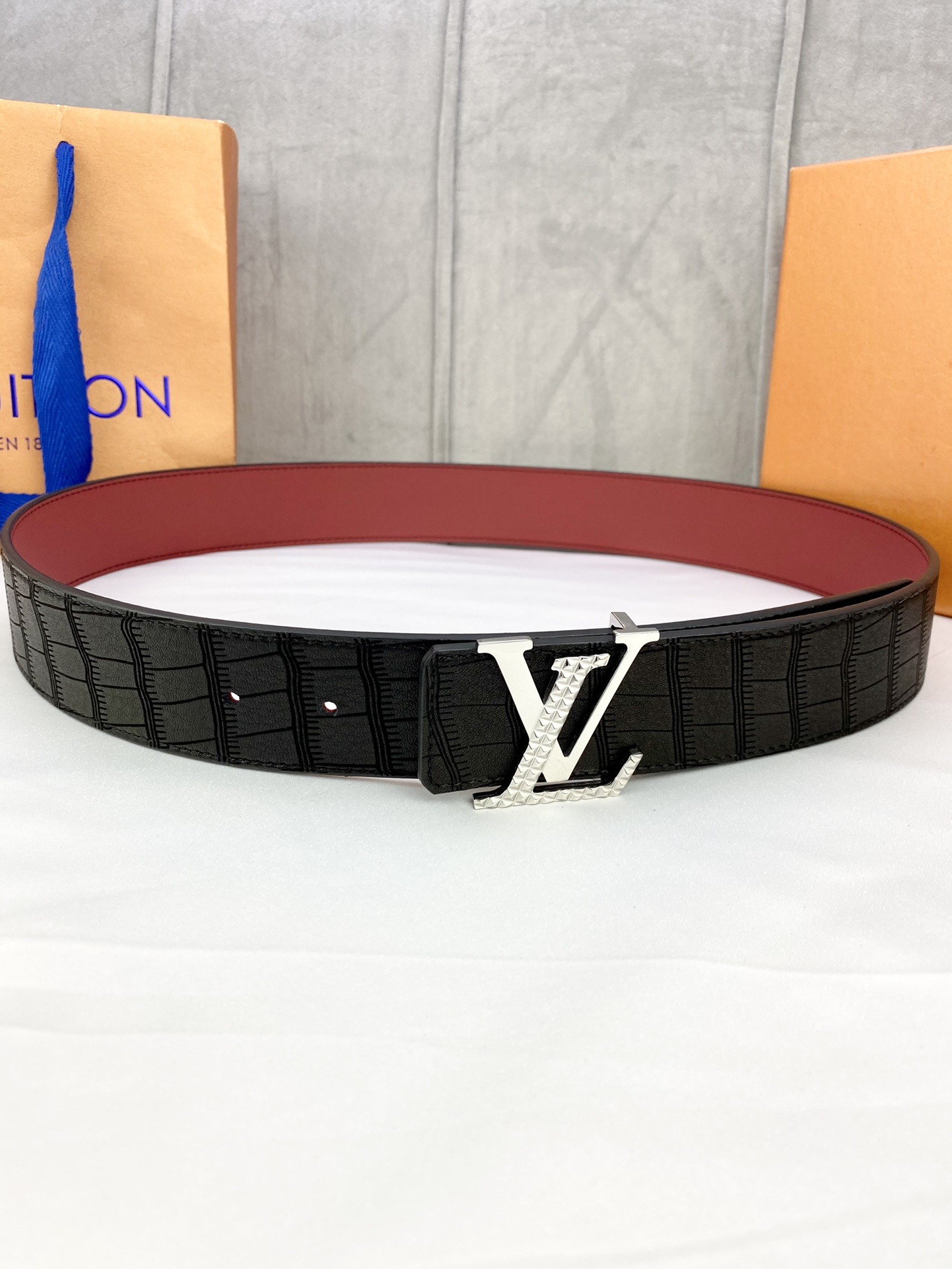 Louis Vuitton Iconic Reversible LV Belt Black LV Women Belt