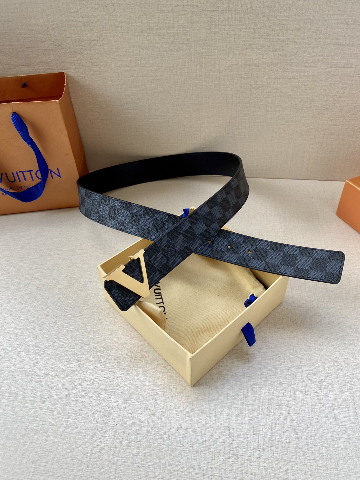 Louis Vuitton Iconic Reversible LV Belt Black LV Women Belt