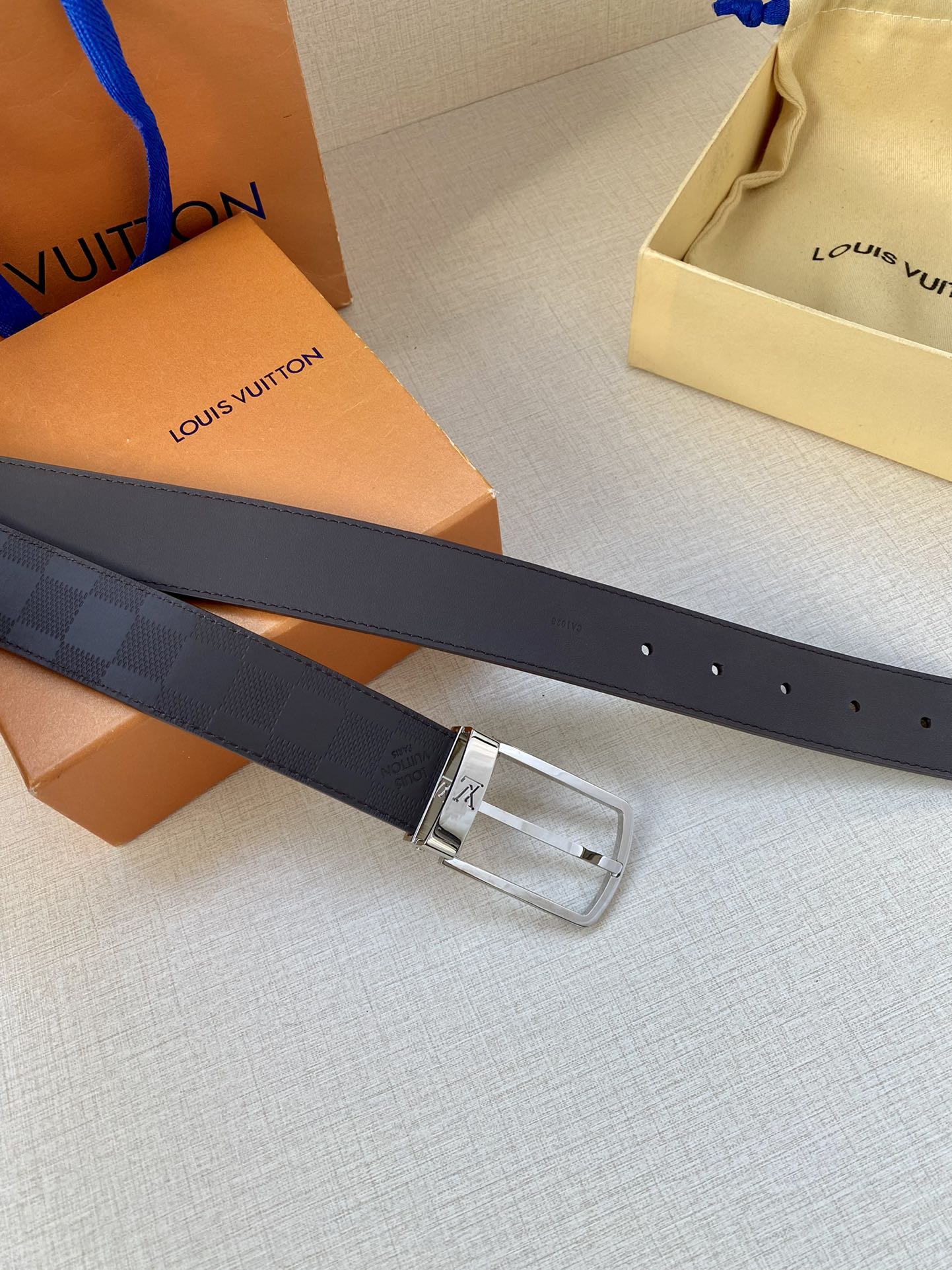 Louis Vuitton Iconic Reversible LV Belt Black LV Women Belt