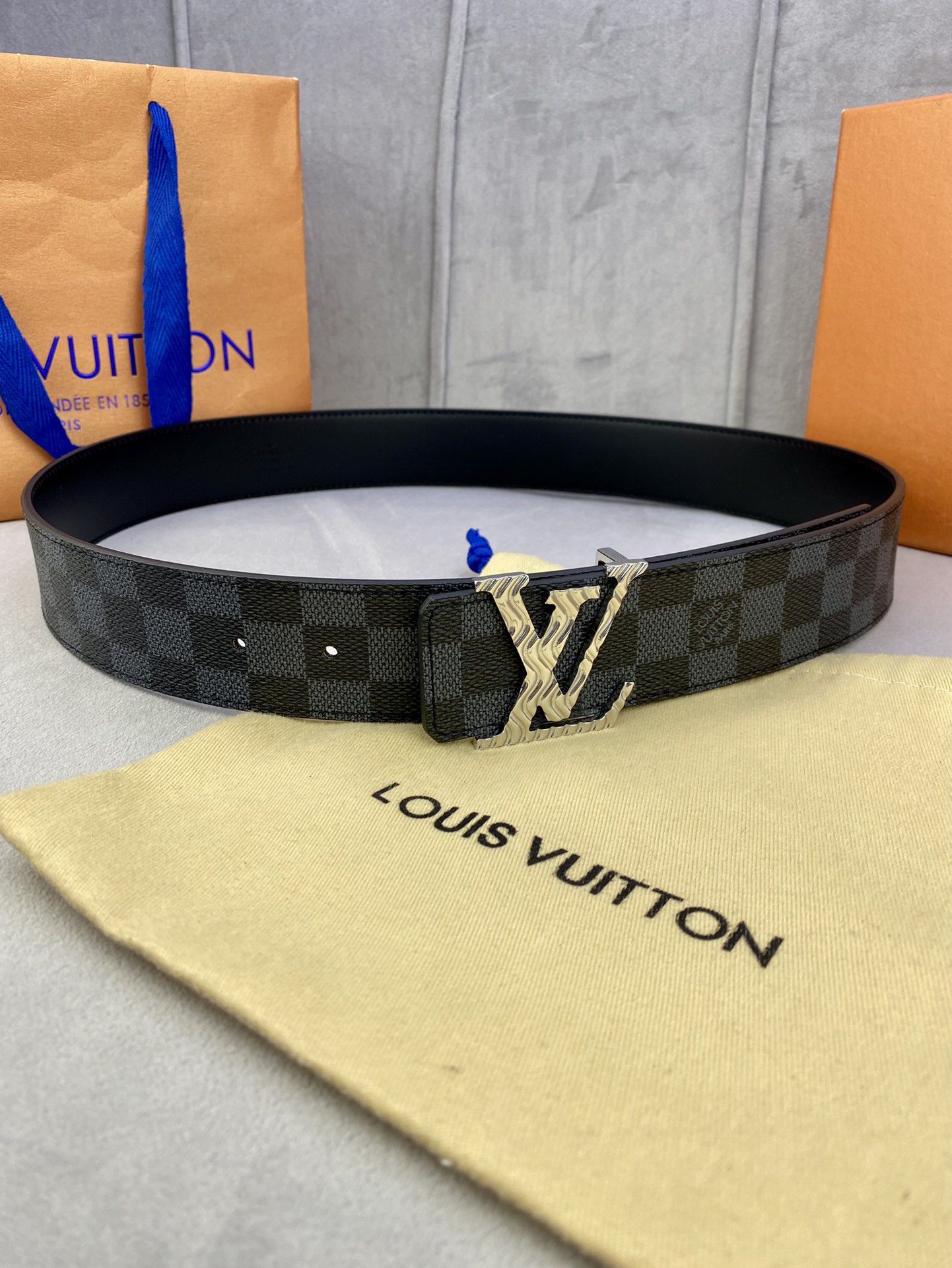Louis Vuitton Iconic Reversible LV Belt Black LV Women Belt
