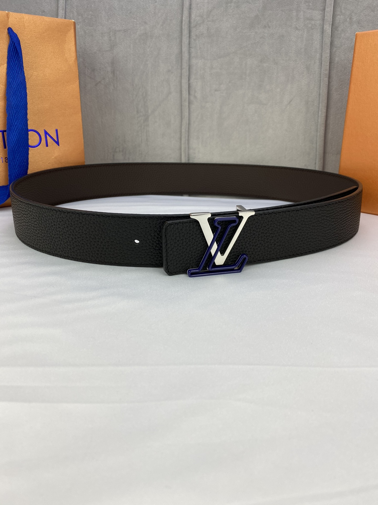 Louis Vuitton Iconic Reversible LV Belt Black LV Women Belt