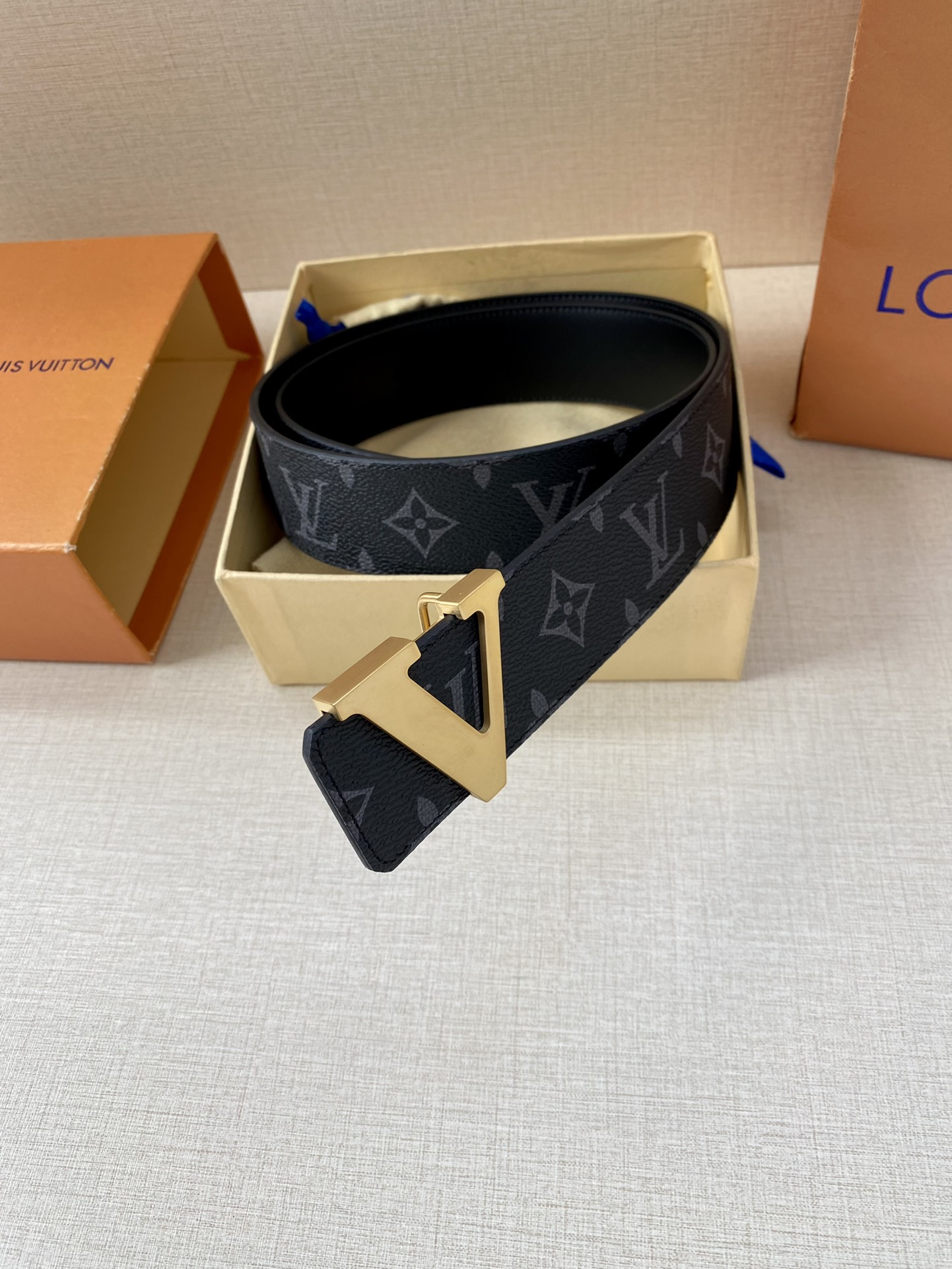 Louis Vuitton Iconic Reversible LV Belt Black LV Women Belt