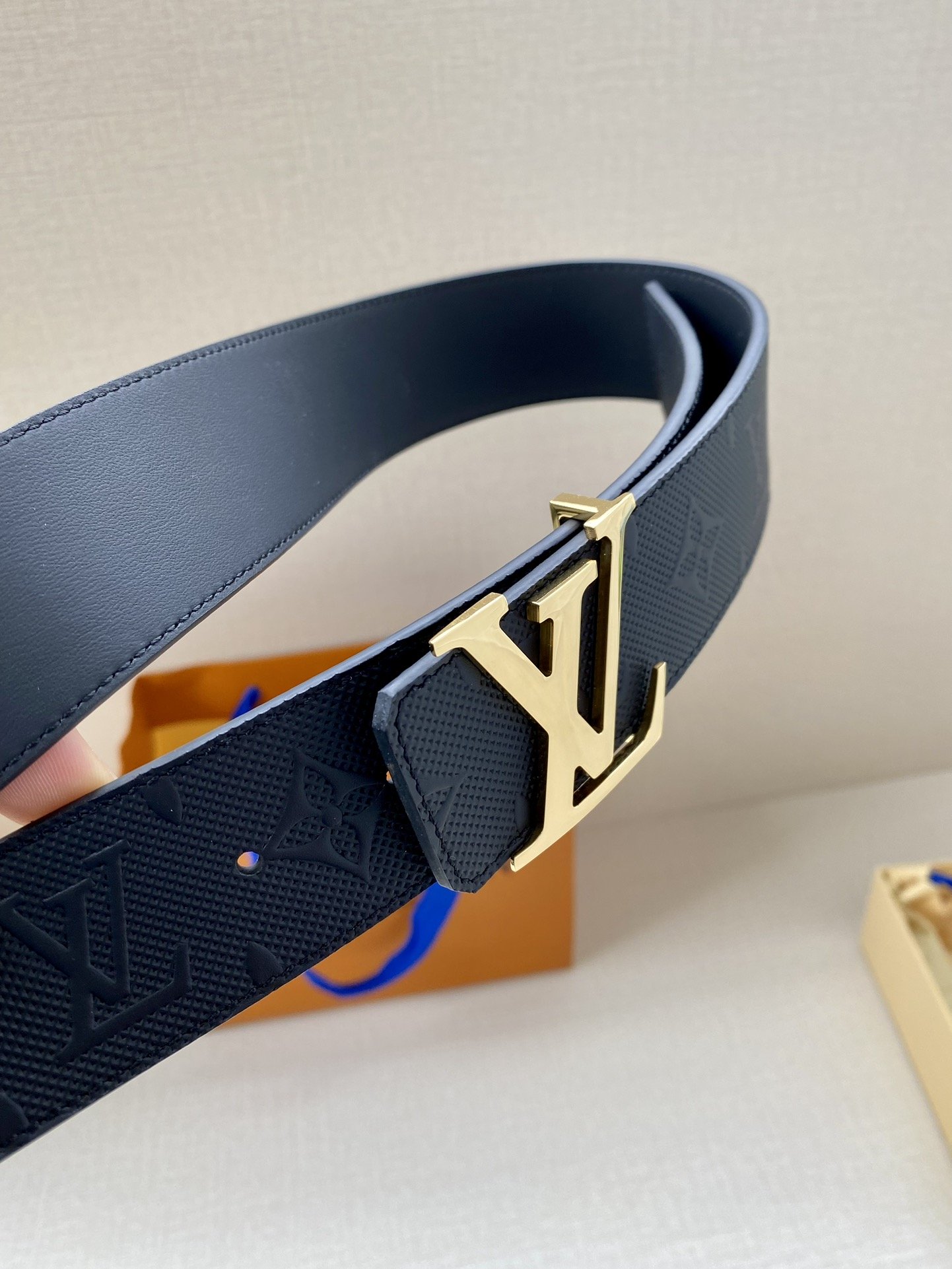 Louis Vuitton Iconic Reversible LV Belt Black LV Women Belt