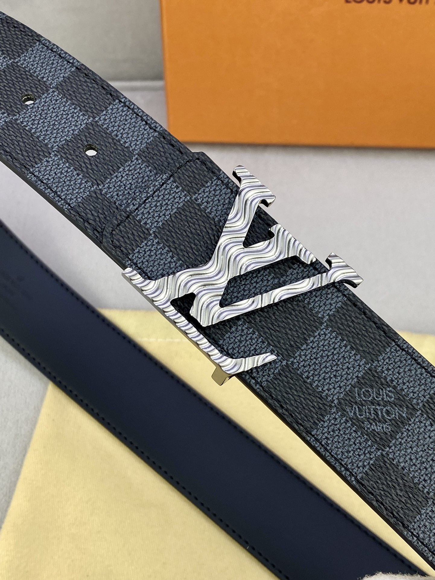 Louis Vuitton Iconic Reversible LV Belt Black LV Women Belt