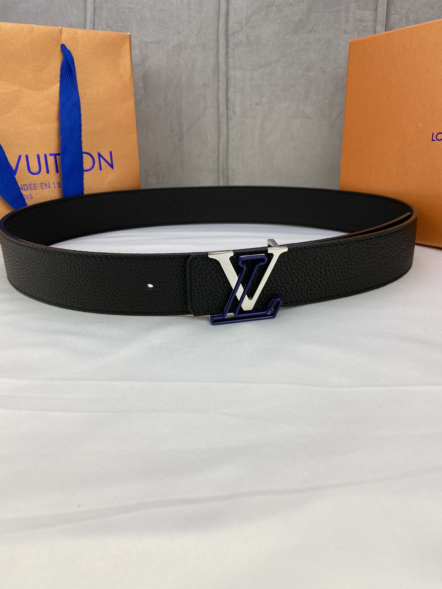 Louis Vuitton Iconic Reversible LV Belt Black LV Women Belt