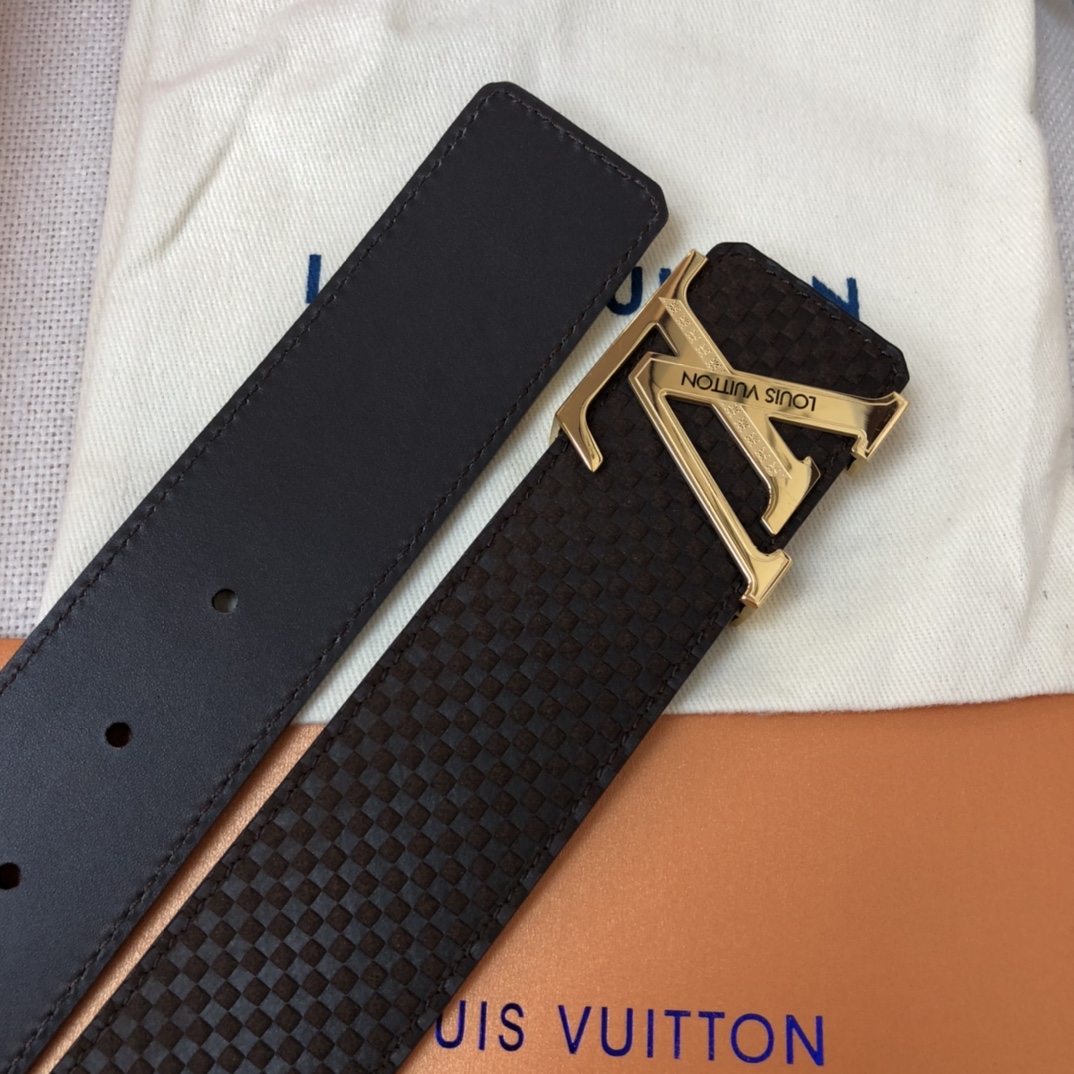 Louis Vuitton Initiales Reversible LV Belt with Gold Toned Hardware LV Women Belt