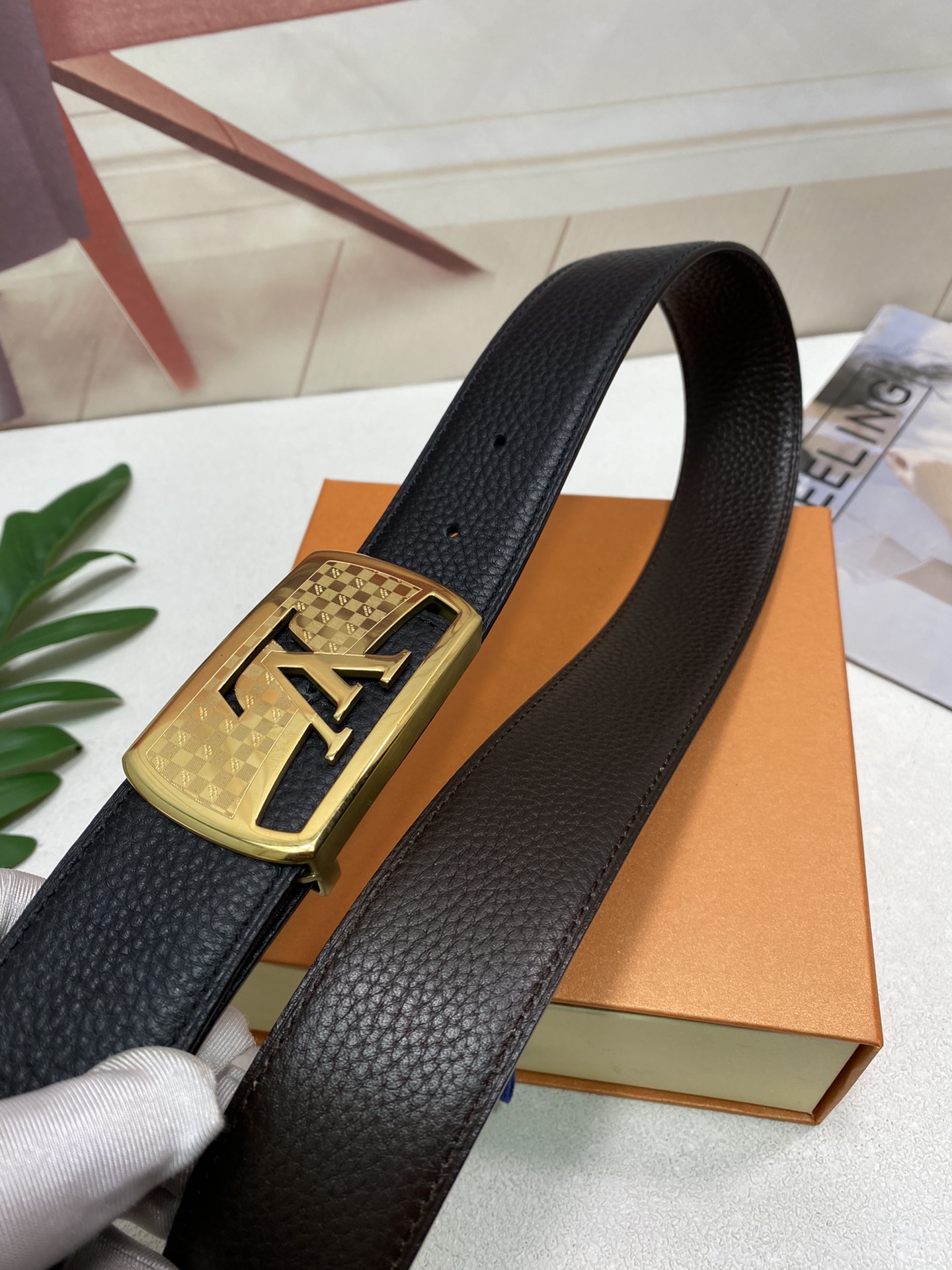 Louis Vuitton Initiales Reversible LV Belt with Gold Toned Hardware LV Women Belt