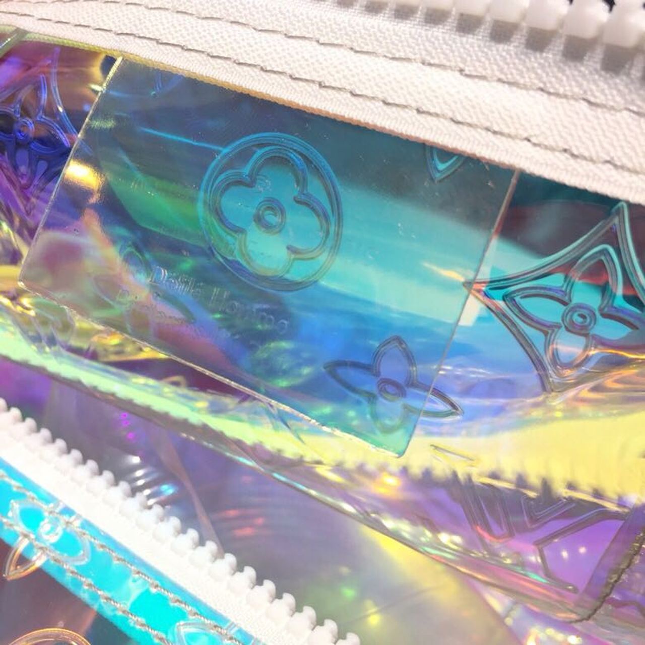 Louis Vuitton Keepall Bandouliere 50 Monogram PVC Iridescent Prism By Virgil Abloh For Men, Men’s Bags, Travel Bags 19.7in/50cm
