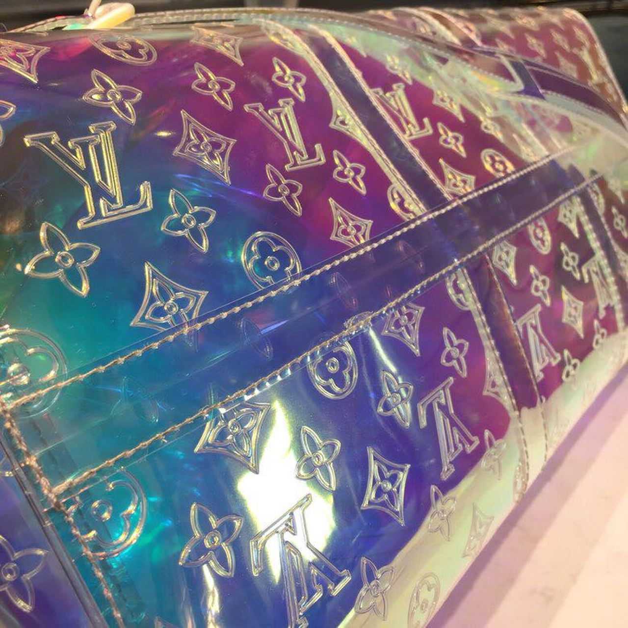 Louis Vuitton Keepall Bandouliere 50 Monogram PVC Iridescent Prism By Virgil Abloh For Men, Men’s Bags, Travel Bags 19.7in/50cm