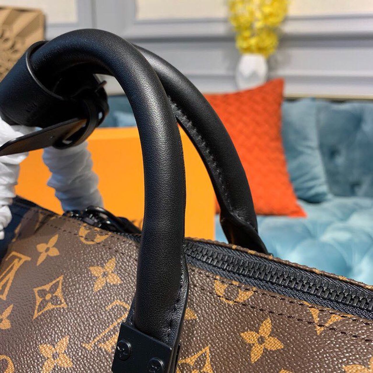 Louis Vuitton Keepall Bandouliere 50 Monogram Solar Ray Canvas Black/Orange By Virgil Abloh For Men, Men’s Bags, Travel Bags 19.7in/50cm