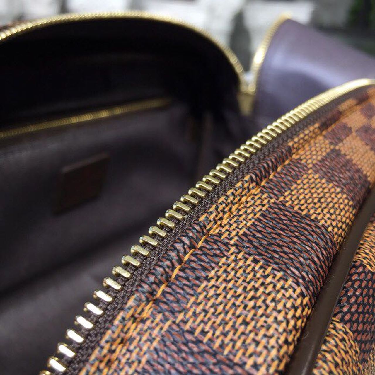 Louis Vuitton King Size Toiletry Damier Ebene Canvas For Women, Women’s Bags, Travel Bags 11in/28cm