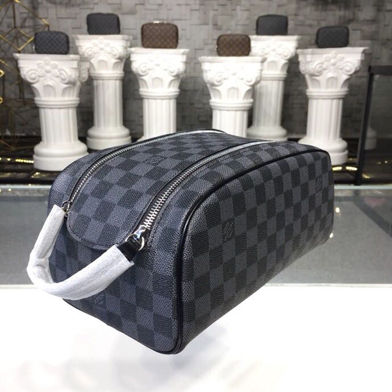 Louis Vuitton King Size Toiletry Damier Graphite Canvas For Women, Women’s Bags, Travel Bags 11in/28cm LV