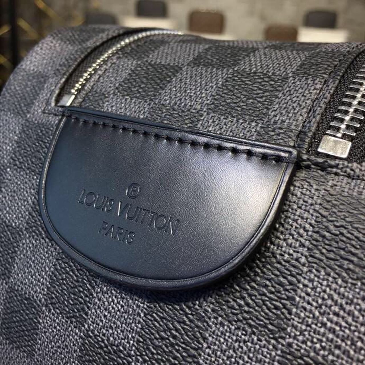 Louis Vuitton King Size Toiletry Damier Graphite Canvas For Women, Women’s Bags, Travel Bags 11in/28cm LV
