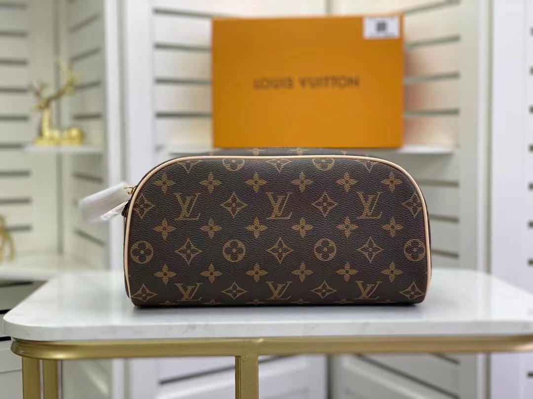 Louis Vuitton King Size Toiletry Monogram Canvas For Women, Women’s Bags, Travel Bags 11in/28cm