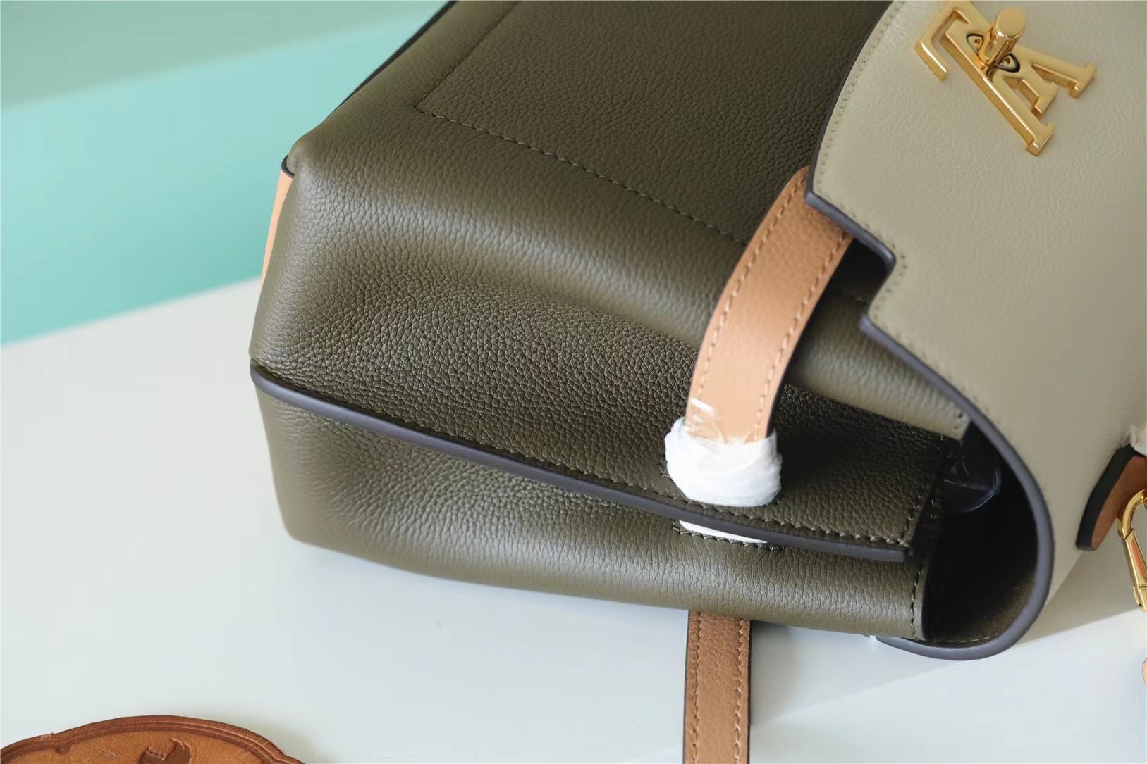 Louis Vuitton Lock Me Ever BB Shouder Bags Green Khaki For Women 11.02in/28cm