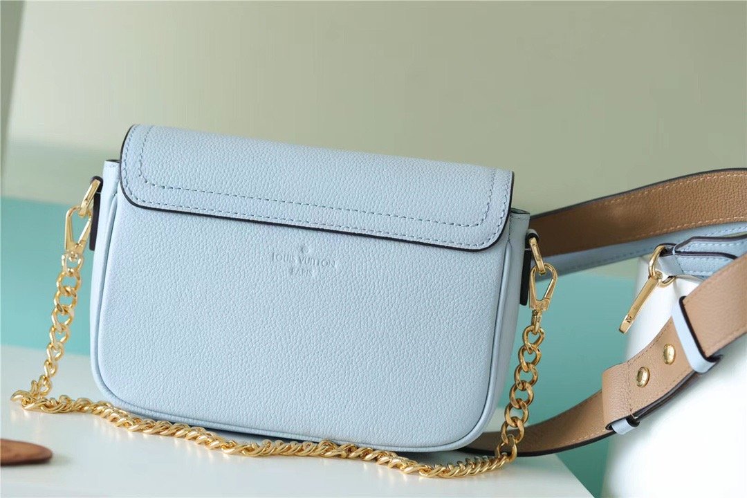 Louis Vuitton Lockme Tender Light Blue For Women, Women’s Handbags, Shoulder And Crossbody Bags 7.5in/19cm LV