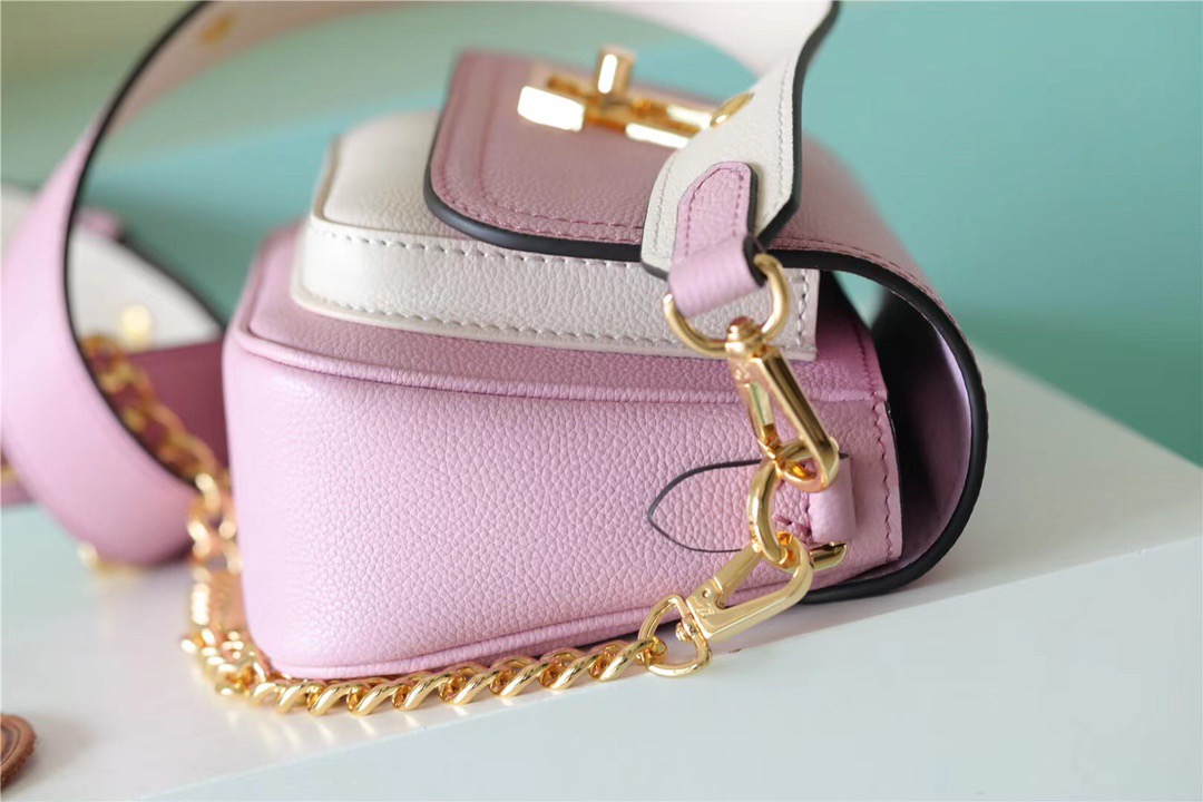 Louis Vuitton Lockme Tender Pink For Women, Women’s Handbags, Shoulder And Crossbody Bags 7.5in/19cm LV 