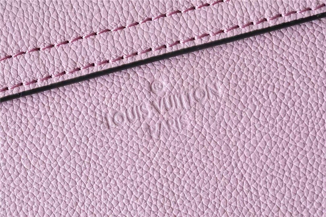 Louis Vuitton Lockme Tender Pink For Women, Women’s Handbags, Shoulder And Crossbody Bags 7.5in/19cm LV 
