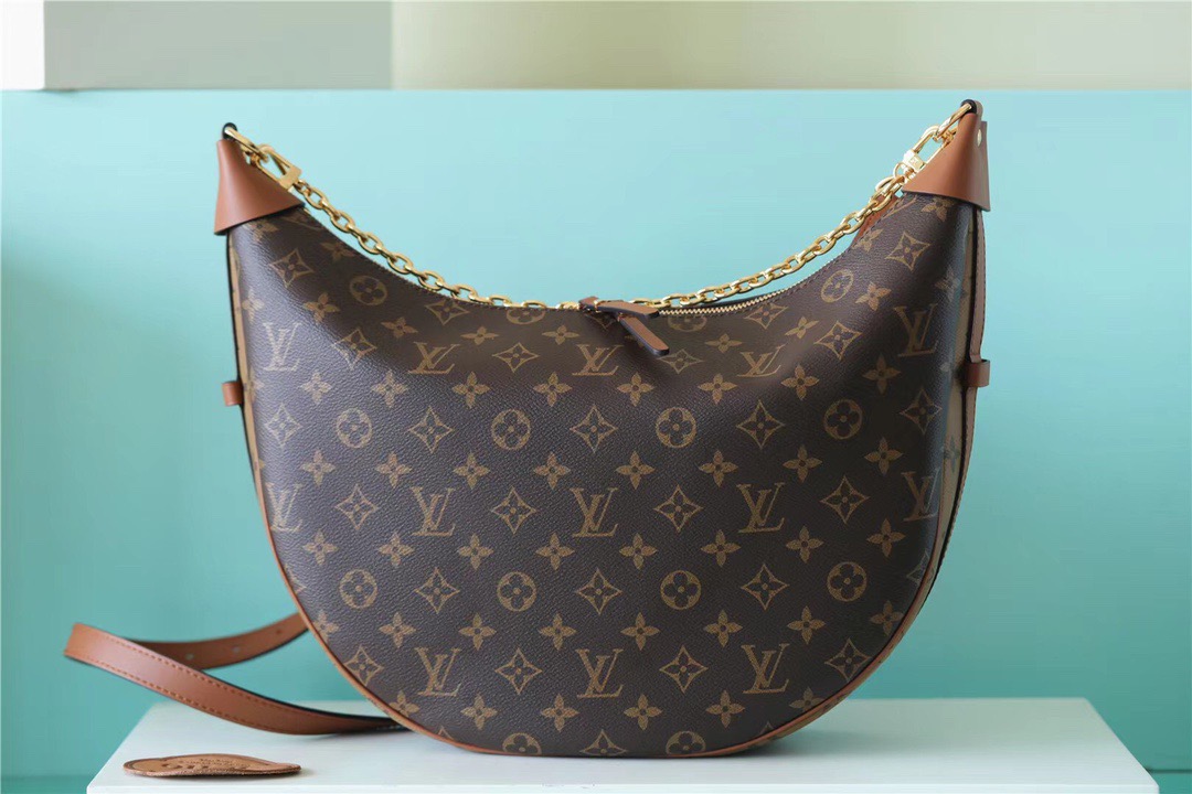 Louis Vuitton Loop Monogram Canvas By Nicolas Ghesquiere For Women, Women’s Handbags, Shoulder And Crossbody Bags 23cm/9.1in LV 