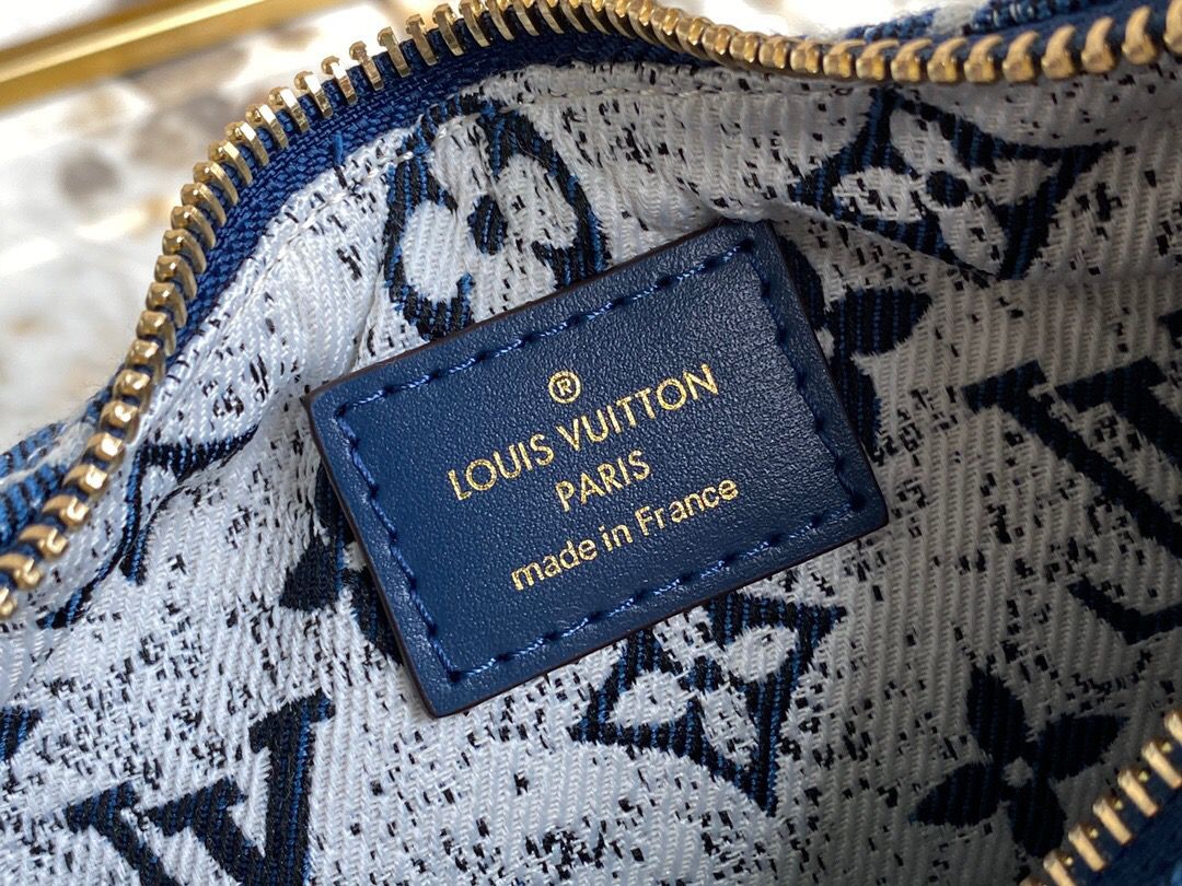 Louis Vuitton Loop Since 1854 Jacquard Navy Blue By Nicolas Ghesquière For Cruise Show, Women’s Handbags 9.1in/23cm