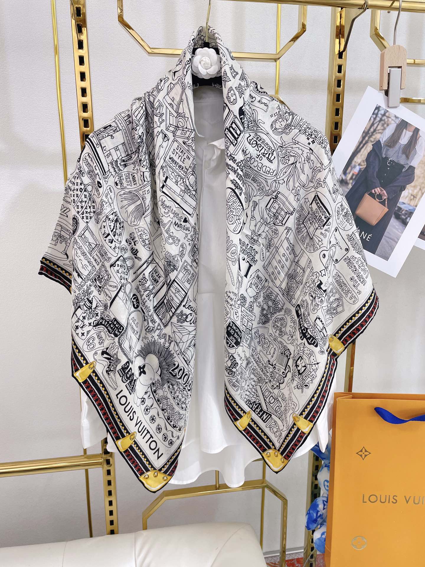 Louis Vuitton Louis in a Comic Shawl White 117cm/46in