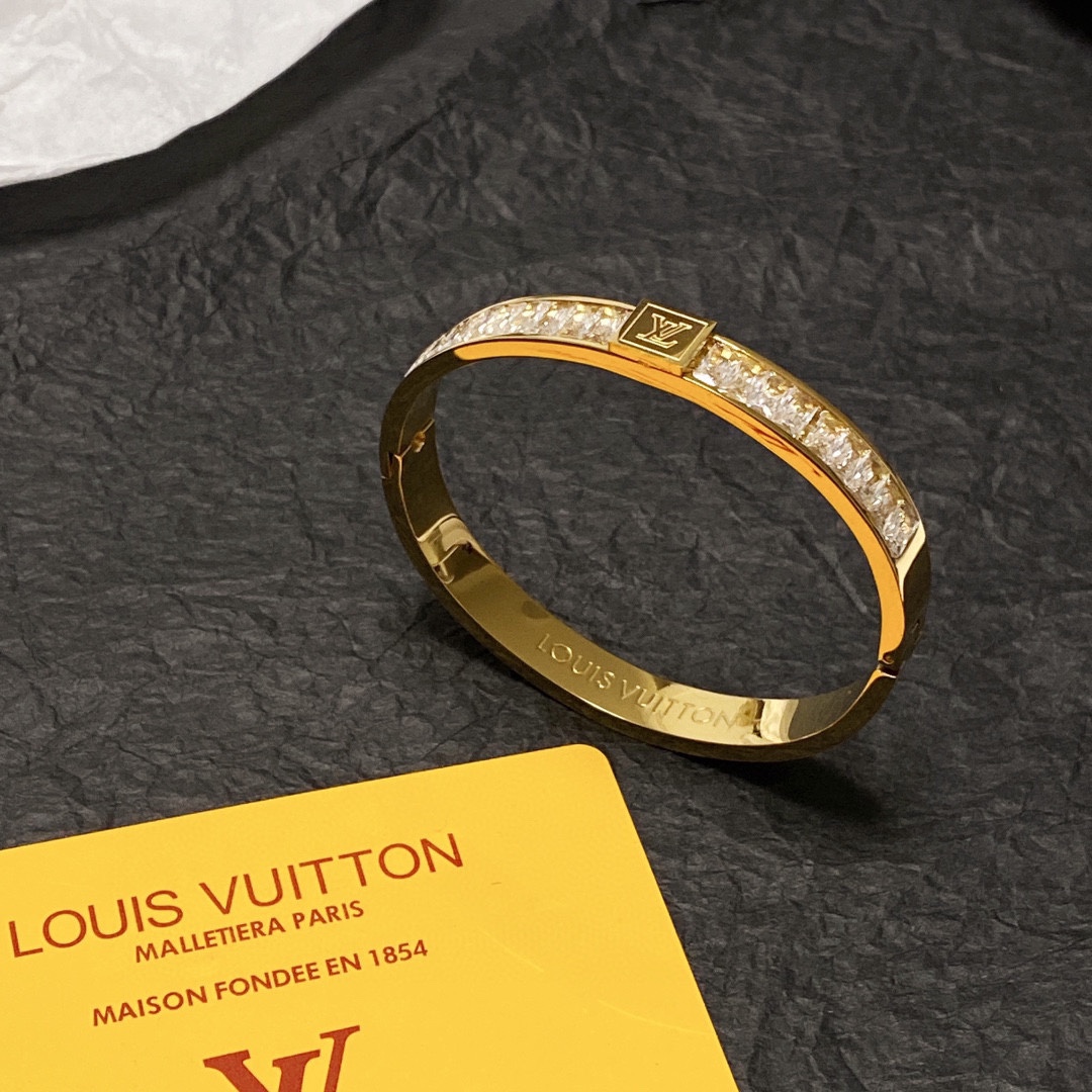 Louis Vuitton LV Bracelet Gold For Women