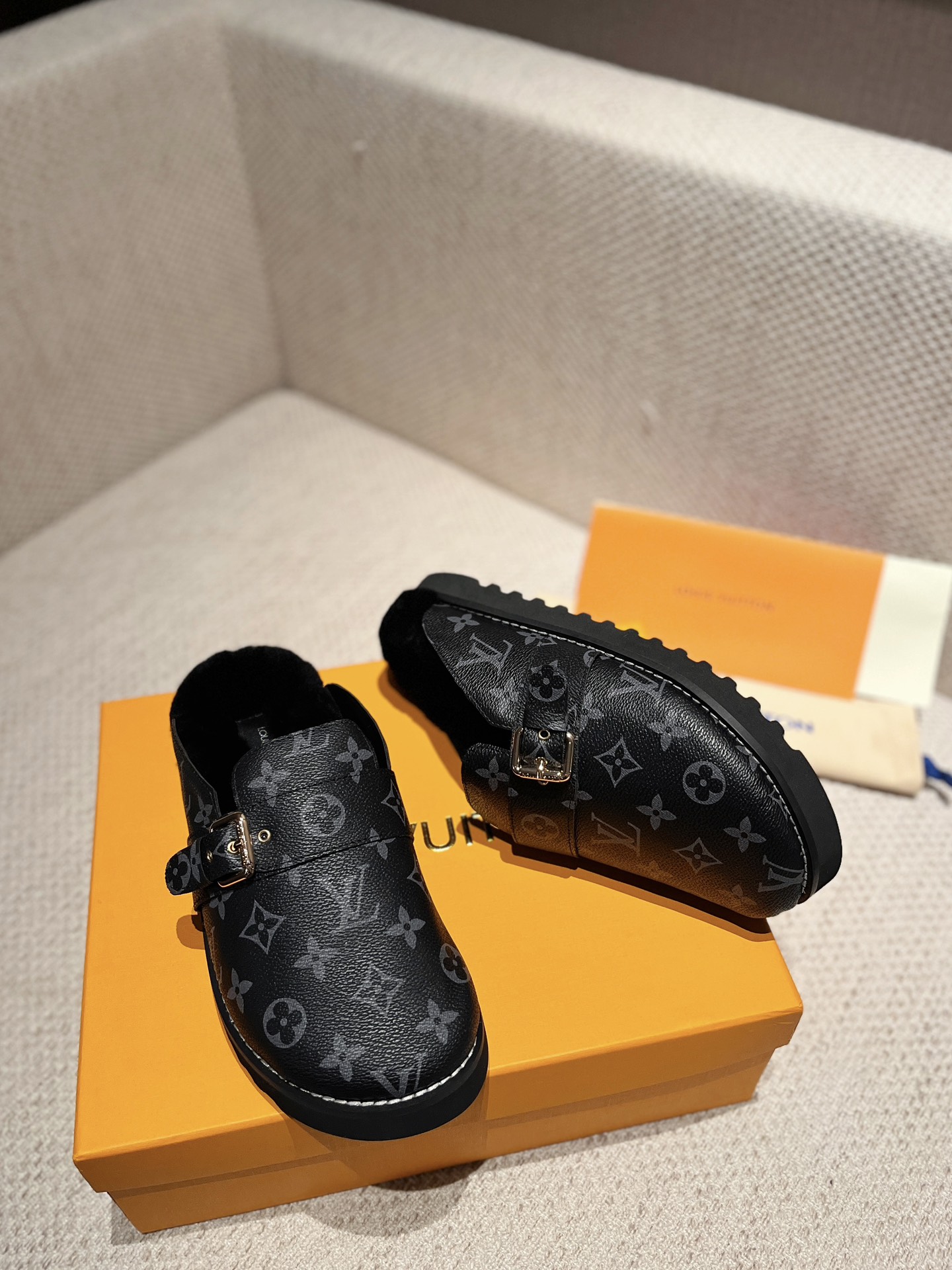 Louis Vuitton LV Cosy Flat Comfort Clog Black For Women