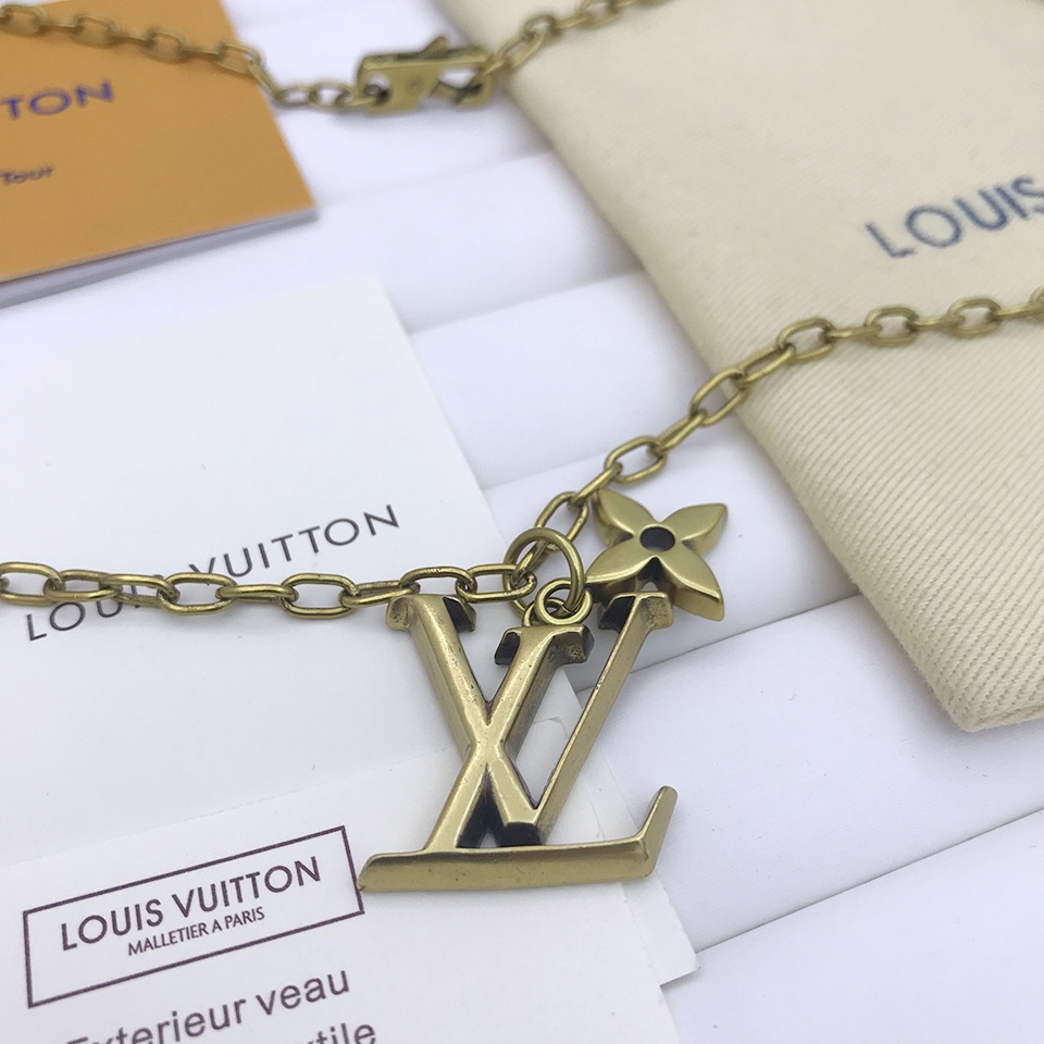 Louis Vuitton LV Flower Big Chain Necklace Gold Tone For Women