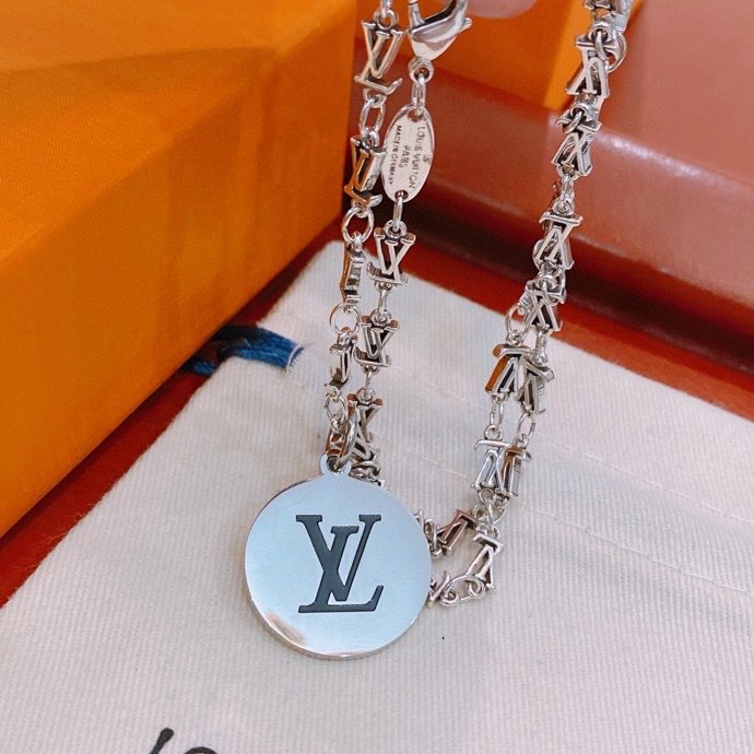 Louis Vuitton LV Letter Necklace Silver For Women