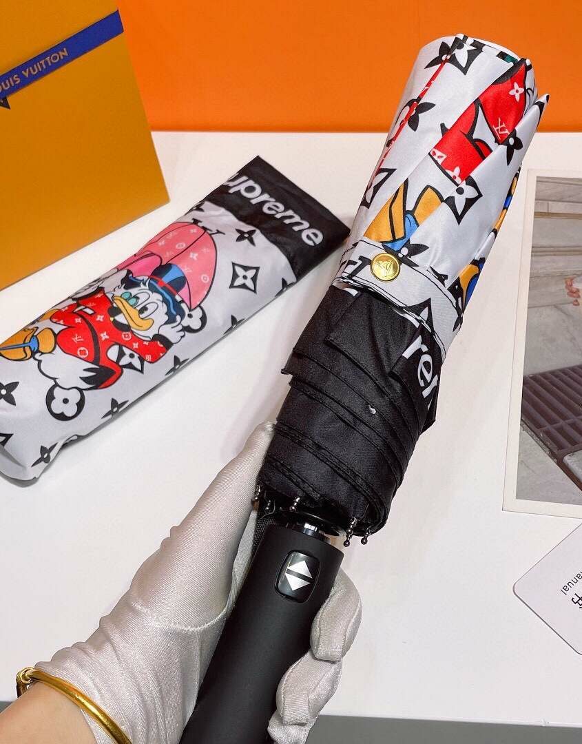 Louis Vuitton LV Monogram And Donald Duck Folding Umbrella White Louis Vuitton LV Monogram And Donald Duck Folding Umbrella White