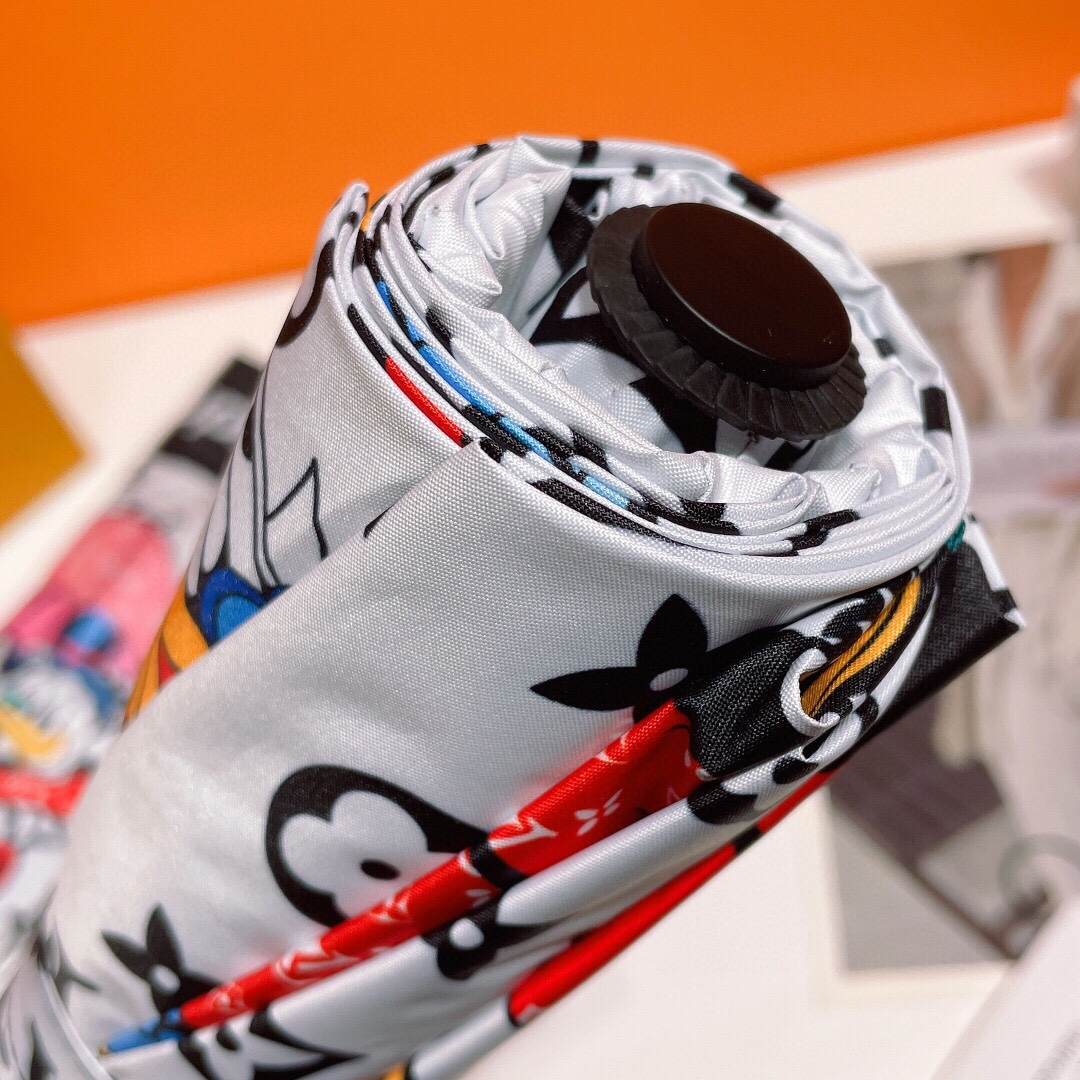 Louis Vuitton LV Monogram And Donald Duck Folding Umbrella White Louis Vuitton LV Monogram And Donald Duck Folding Umbrella White