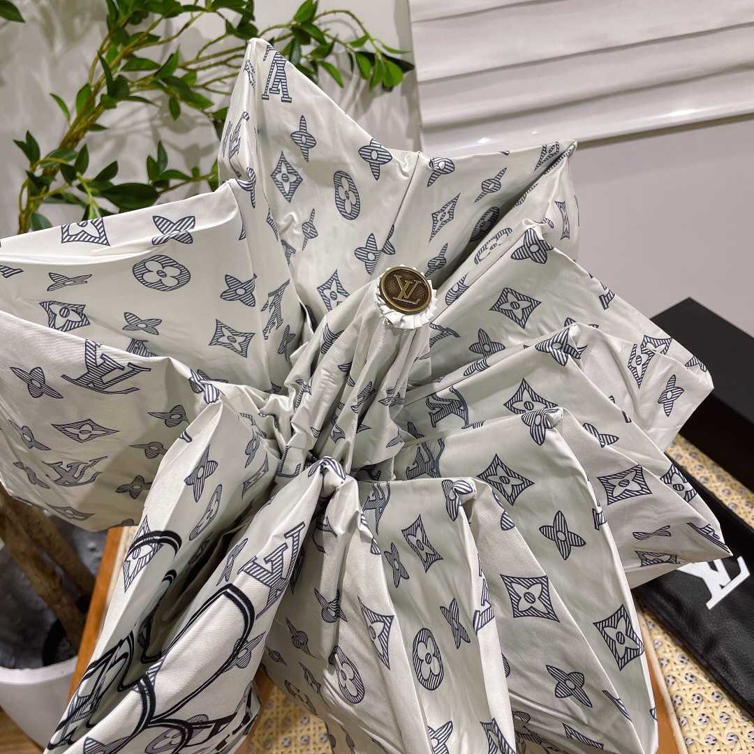 Louis Vuitton LV Monogram Confidential Folding Umbrella White