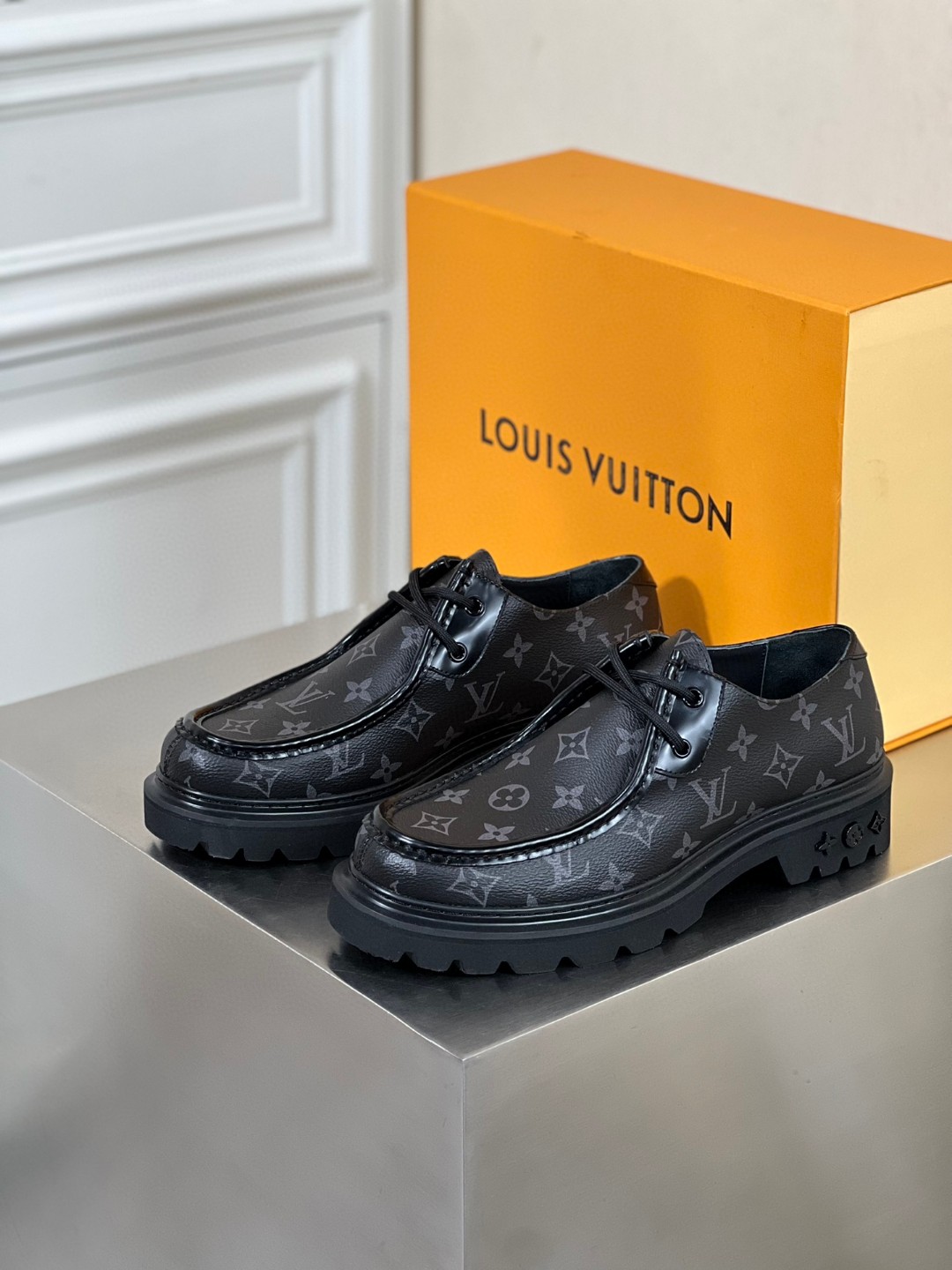 Louis Vuitton LV Ranger Derby Monogram Flowers Black For Men