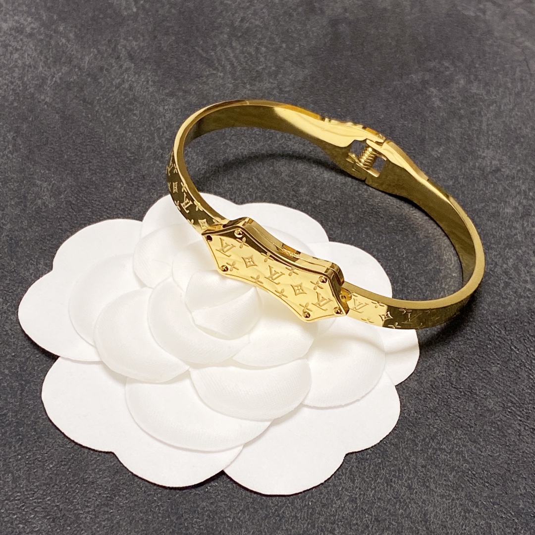 Louis Vuitton LV Titan Bracelet Gold Tone For Women
