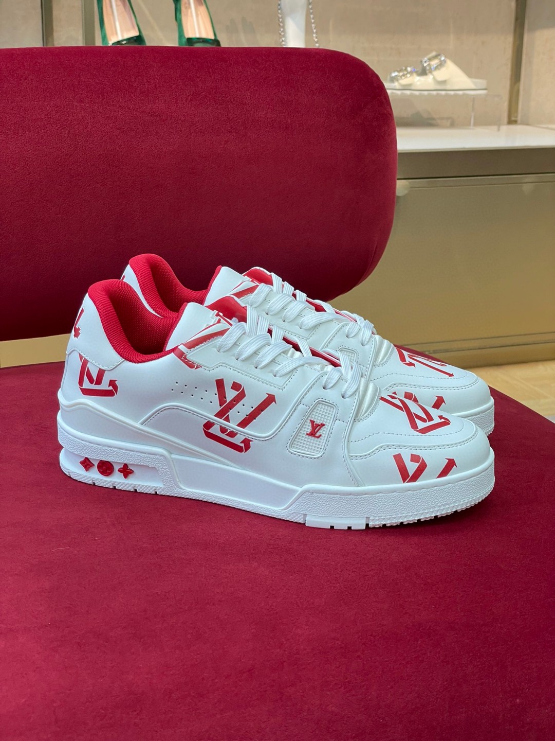 Louis Vuitton LV Trainer Sneaker Monogram Flowers Red For Men 1AAGYI