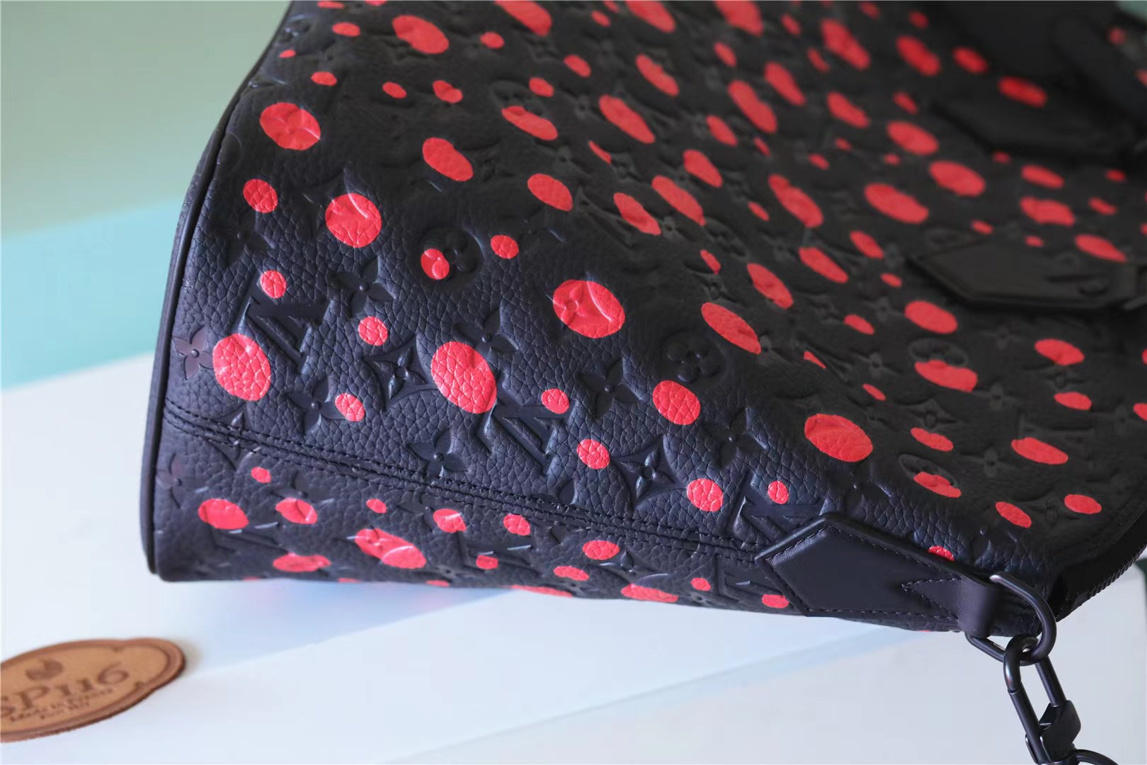 Louis Vuitton LV x YK Lock It Black And Red For Women 18in/48 cm