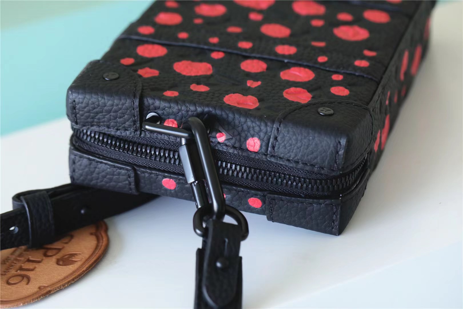 Louis Vuitton LVxYK Soft Trunk Wearable Wallet Shouder Bags Black For Men 8.9in/23cm