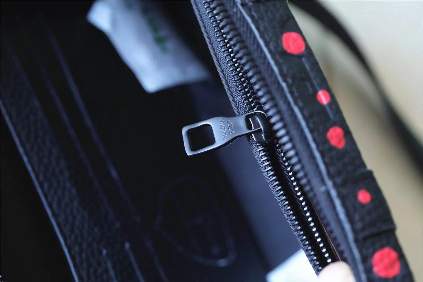 Louis Vuitton LVxYK Soft Trunk Wearable Wallet Shouder Bags Black For Men 8.9in/23cm