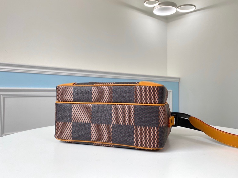 Louis Vuitton Messenger Nil Damier Ebene Canvas And Monogram Canvas For Men, Men’s Bags 10.6in/27cm
