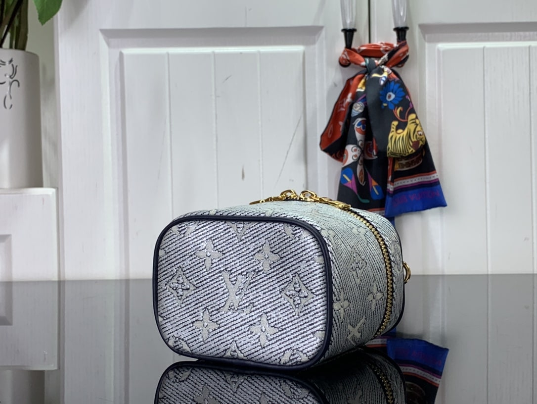 Louis Vuitton Micro Vanity Bag Gold Tone/Sliver Tone For Women 11cm/ 4.3 in