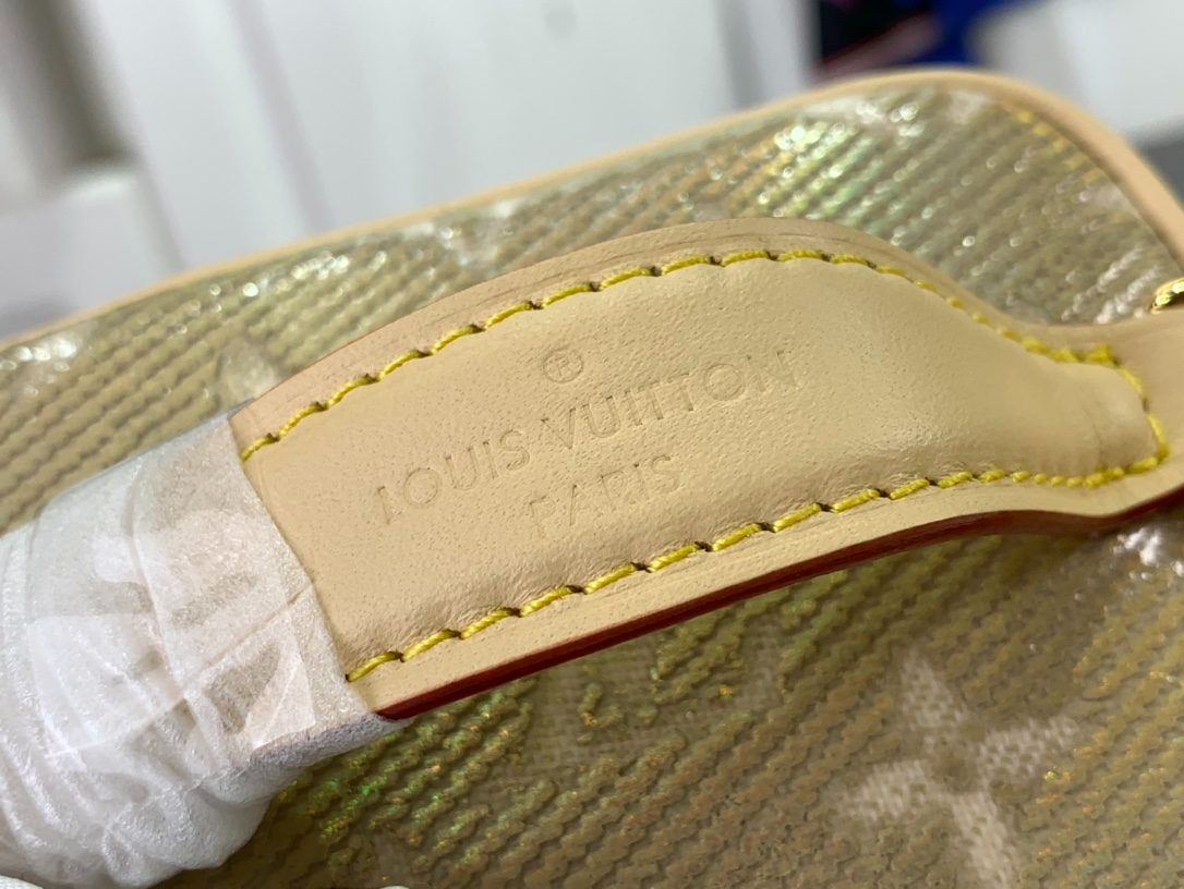 Louis Vuitton Micro Vanity Bag Gold Tone/Sliver Tone For Women 11cm/ 4.3 in
