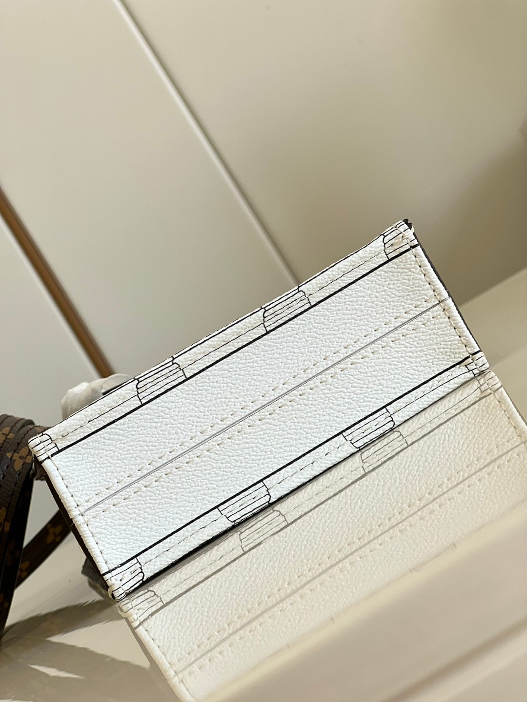 Louis Vuitton MM Tote Bag White For Women, Women’s Handbags, Shoulder Bags And Crossbody Bags 6.7in/17cm LV 