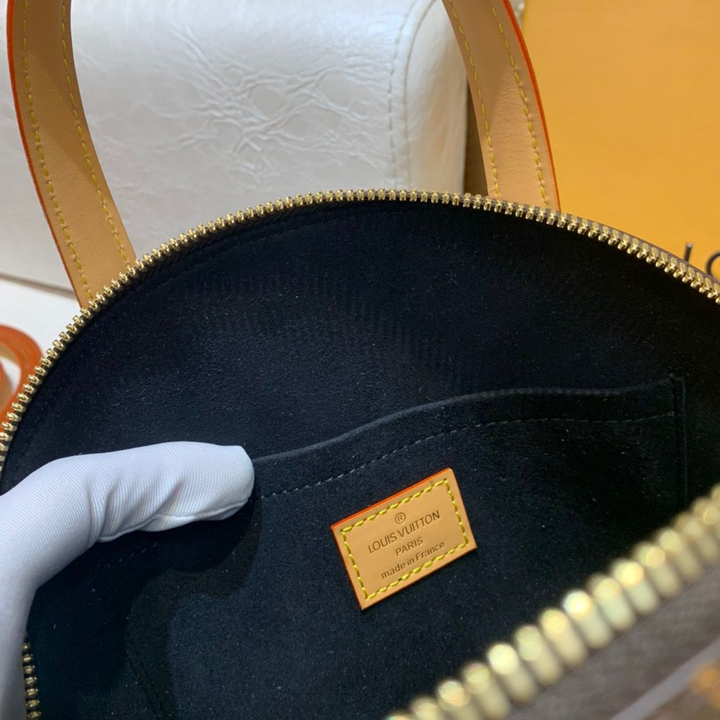 Louis Vuitton Moon Backpack Monogram Canvas By Nicolas Ghesquière For The Louis Vuitton Cruise Collection, Women’s Bags 32cm
