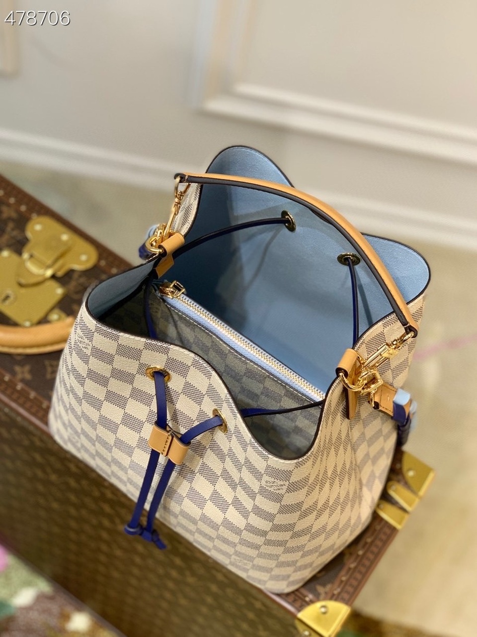 Louis Vuitton NeoNoe Bucket Bag MM Damier Azur Canvas 10.2in/26cm Blue For Women