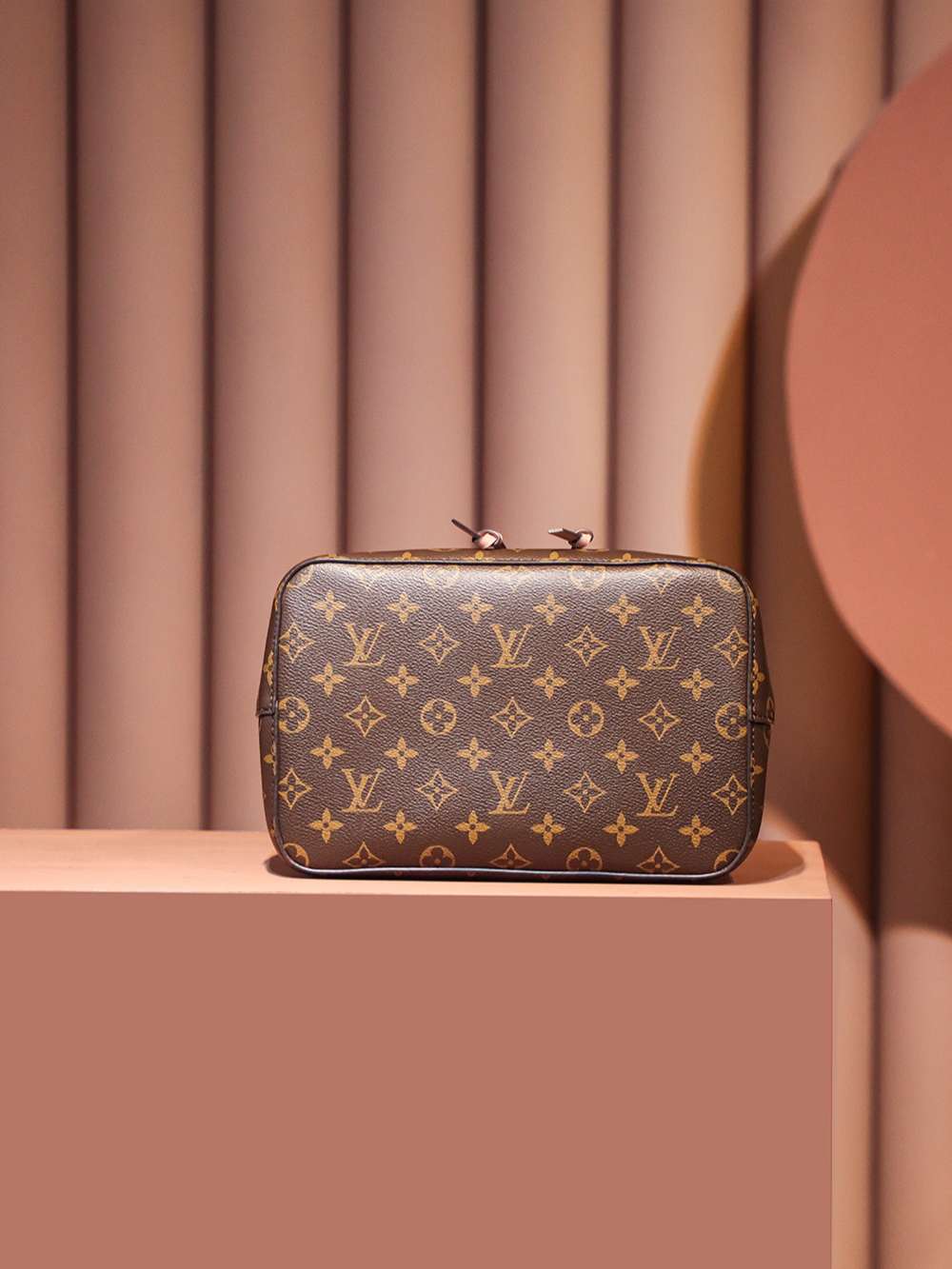 Louis Vuitton NeoNoe MM Brown For Women 26cm / 10.2in