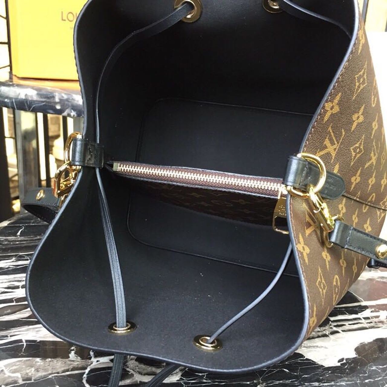 Louis Vuitton NeoNoe MM Bucket Bag Monogram Canvas Black For Women, Women’s Handbags, Shoulder And Crossbody Bags 10.2in/26cm