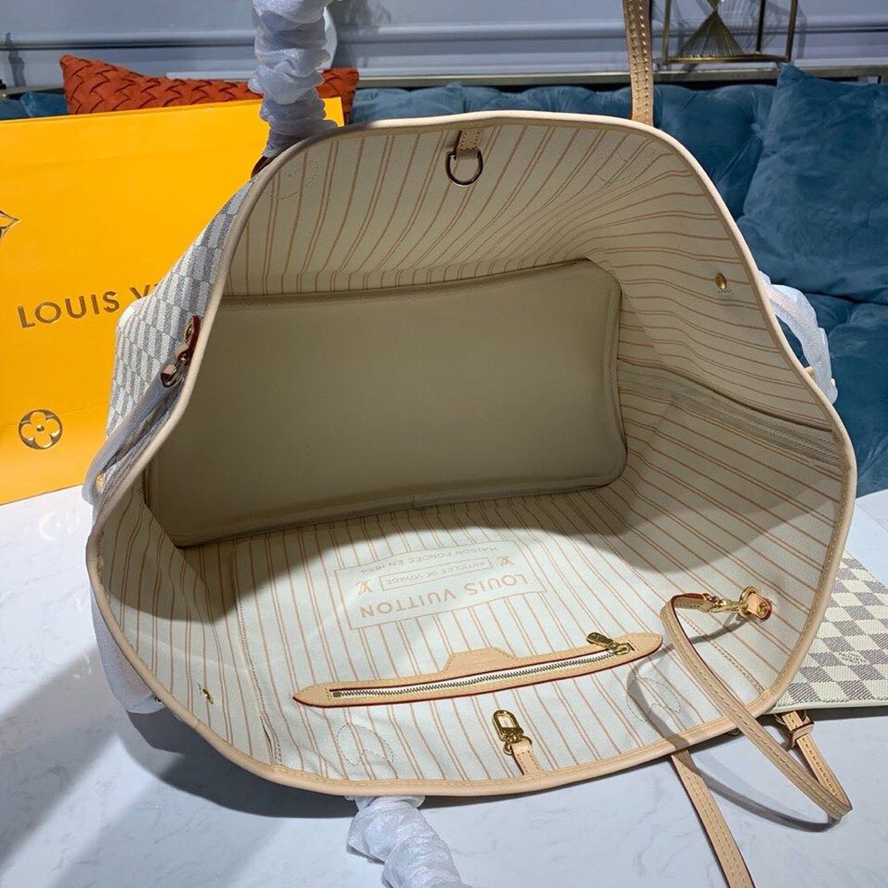 Louis Vuitton Neverfull GM Tote Bag Damier Azur Canvas Beige For Women, Women’s Handbags, Shoulder Bags 15.4in/39cm