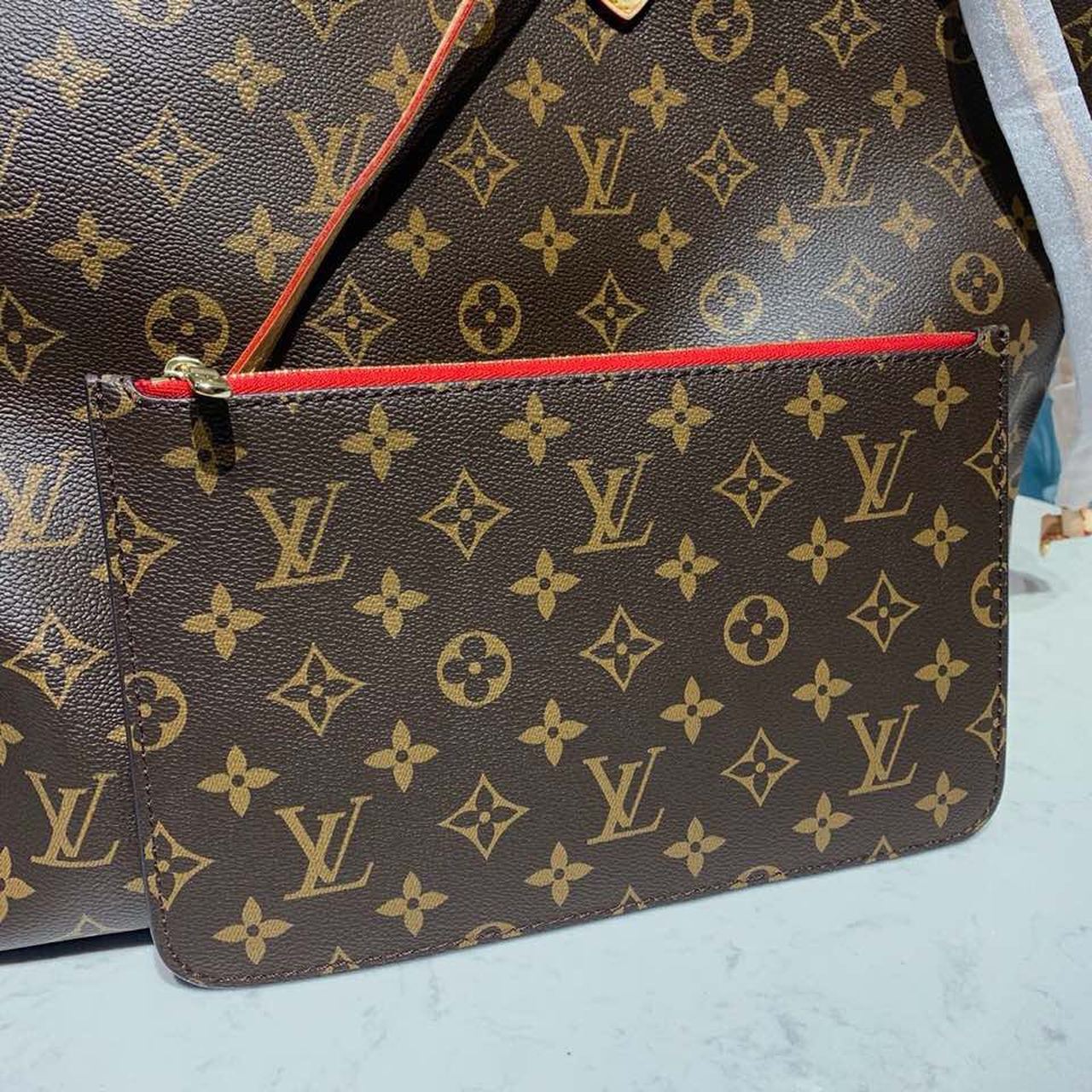 Louis Vuitton Neverfull GM Tote Bag Monogram Canvas Red For Women, Women’s Handbags, Shoulder Bags 15.7in/40cm